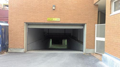 Parking - 3-3768 Rue Ontario E., Montréal (Mercier/Hochelaga-Maisonneuve), QC 