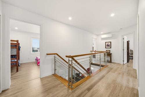 Corridor - 7100 7E Rang, Drummondville, QC - Indoor Photo Showing Other Room