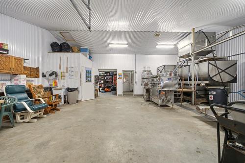 Autre - 7100 7E Rang, Drummondville, QC - Indoor Photo Showing Garage