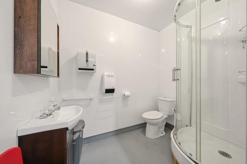 Salle de bains - 7100 7E Rang, Drummondville, QC - Indoor Photo Showing Bathroom