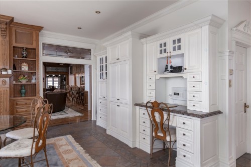 Dinette - 18 Rue Bélair, Montréal (L'Île-Bizard/Sainte-Geneviève), QC - Indoor