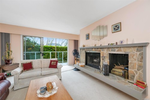 4-2020 White Birch Rd, Sidney, BC 