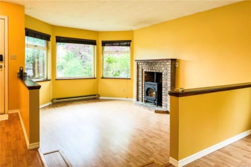 2732 Apple Dr, Campbell River, BC 