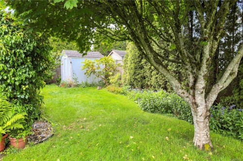 2732 Apple Dr, Campbell River, BC 