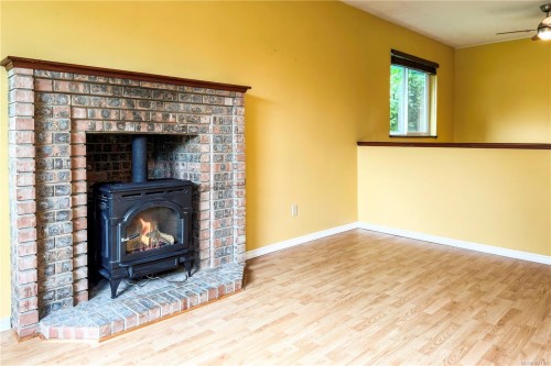 2732 Apple Dr, Campbell River, BC 