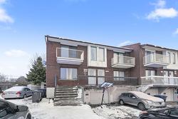 1762 Mtée Monette  Laval (Vimont), QC H7M 3V5