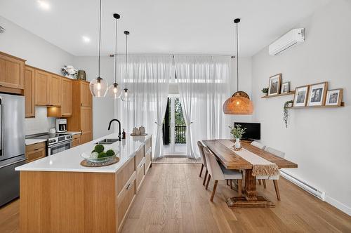 Cuisine - 46 Rue St-Émilion, Brownsburg-Chatham, QC - Indoor