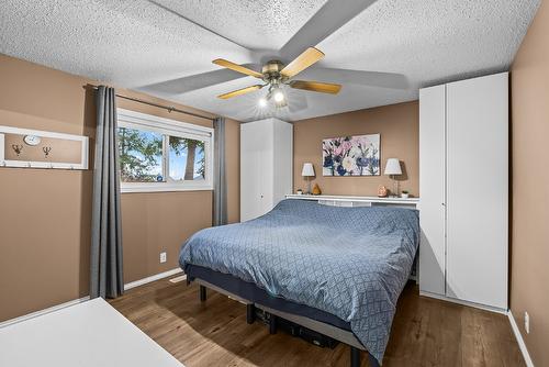 3345 Gates Road, West Kelowna, BC - Indoor Photo Showing Bedroom