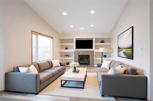 124 Lindmere Dr, Winnipeg, MB 