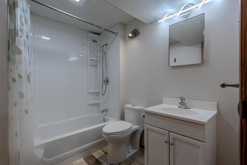 124 Lindmere Dr, Winnipeg, MB 