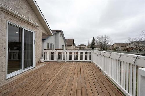 124 Lindmere Dr, Winnipeg, MB 