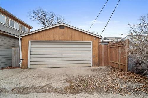 655 Kingsway, Winnipeg, MB 
