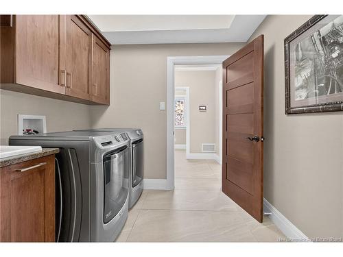 16 Bromfield Crt, Moncton, NB 