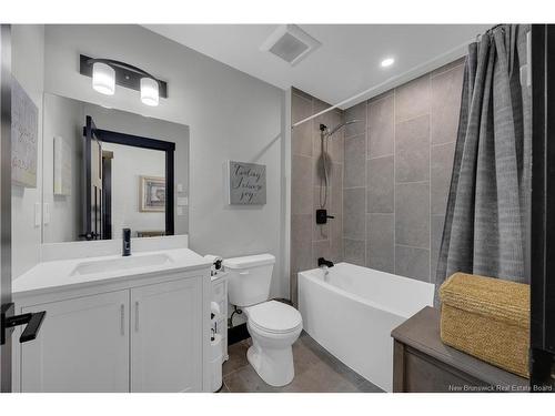 16 Khaki Crt, Quispamsis, NB 