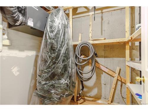 8 Saint Peters Crt, Saint John, NB 