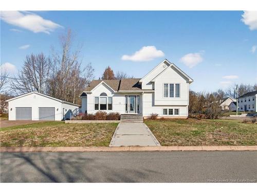 25 Cap Pele Crt, Dieppe, NB 