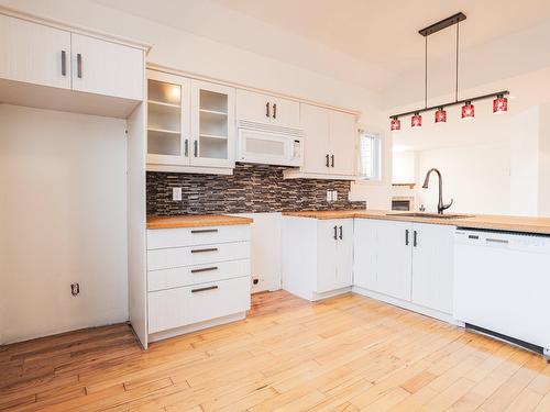 Kitchen - 203-807 Rue Pie-Xii, Vaudreuil-Dorion, QC - Indoor Photo Showing Kitchen