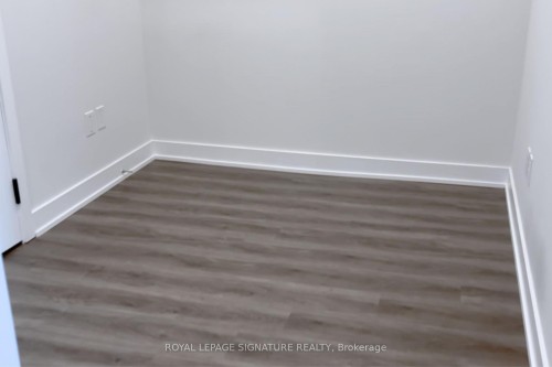 802-4130 Parkside Village Drive, Mississauga, ON - Indoor Photo Showing Other Room