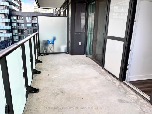 802-4130 Parkside Village Drive, Mississauga, ON - Outdoor With Balcony With Exterior