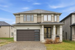 29 Roselawn Avenue  Hamilton, ON L9G 0H9