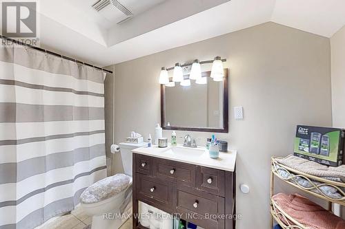 601 Sunbird Trail, Pickering, ON - Indoor Photo Showing Bathroom