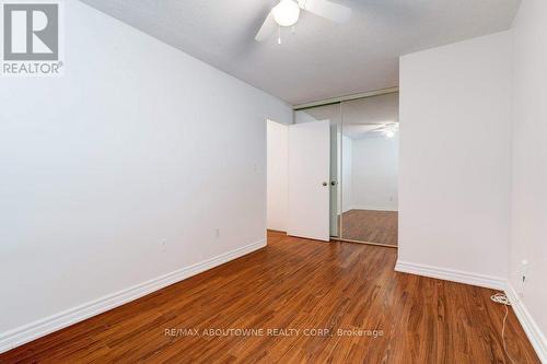 1408 - 2263 Marine Drive, Oakville, ON - Indoor Photo Showing Other Room