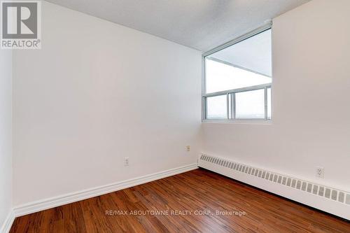 Second Bedroom - 1408 - 2263 Marine Drive, Oakville, ON - Indoor Photo Showing Other Room