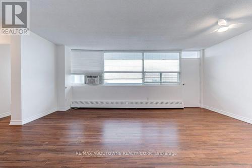 1408 - 2263 Marine Drive, Oakville, ON - Indoor Photo Showing Other Room