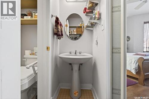304 2925 14Th Avenue, Regina, SK - Indoor Photo Showing Bathroom