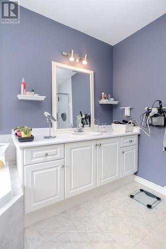 6657 Beattie Street, London South (South V), ON - Indoor Photo Showing Bathroom