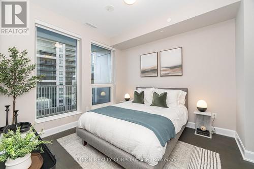 822 - 3240 William Coltson Avenue, Oakville, ON - Indoor Photo Showing Bedroom