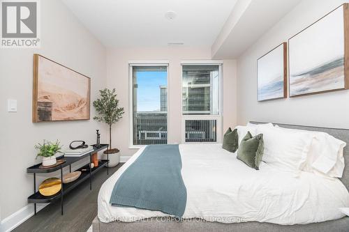 822 - 3240 William Coltson Avenue, Oakville, ON - Indoor Photo Showing Bedroom