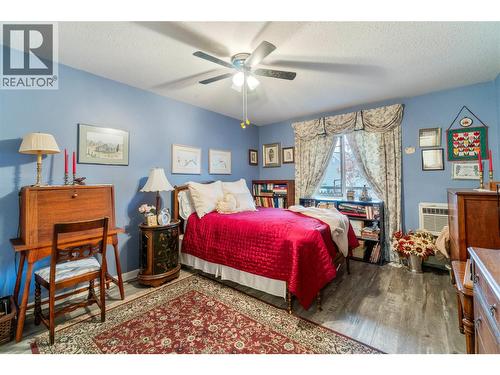 851 5 Avenue Sw Unit# 205, Salmon Arm, BC - Indoor Photo Showing Bedroom