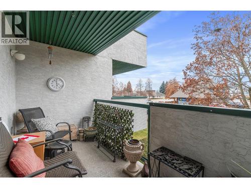 851 5 Avenue Sw Unit# 205, Salmon Arm, BC - Outdoor