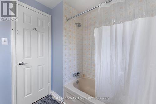 1416 Somerville Street, Oshawa, ON - Indoor Photo Showing Bathroom
