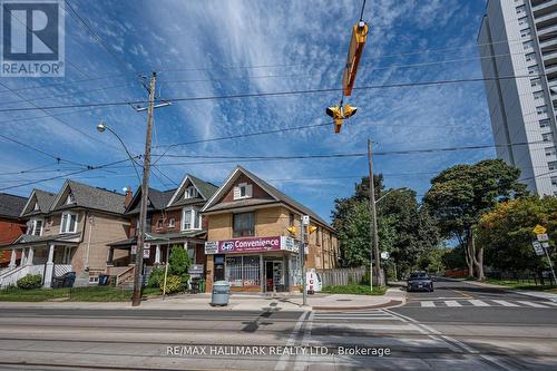 675 Broadview Avenue, Toronto, ON 