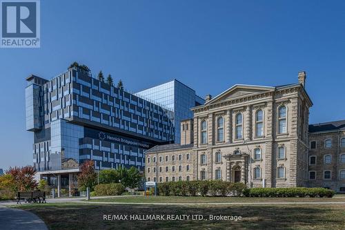 675 Broadview Avenue, Toronto, ON 