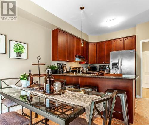 11 Oak Gardens Court, Brampton, ON - Indoor