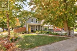 31 ANDREW STREET  Kitchener, ON N2H 5R1