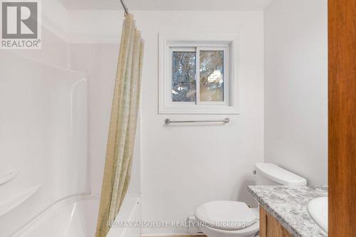 366 Charron Street, Clarence-Rockland, ON - Indoor Photo Showing Bathroom