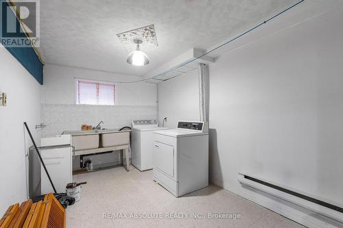 366 Charron Street, Clarence-Rockland, ON - Indoor Photo Showing Laundry Room