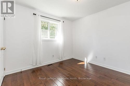 88 61St Street S, Wasaga Beach, ON - Indoor Photo Showing Other Room