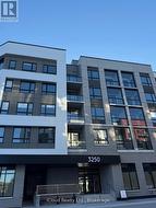 213 - 3250 CARDING MILL TRAIL W  Oakville, ON L6M 1R1