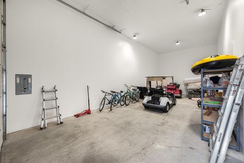 202-3473 Lakeview Place, Enderby, BC - Indoor Photo Showing Other Room