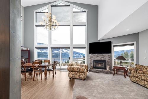 202-3473 Lakeview Place, Enderby, BC - Indoor Photo Showing Living Room With Fireplace