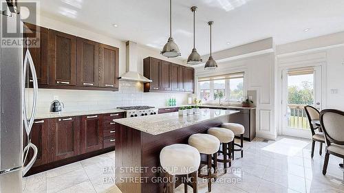 71 Manor Glen Crescent, East Gwillimbury, ON - Indoor