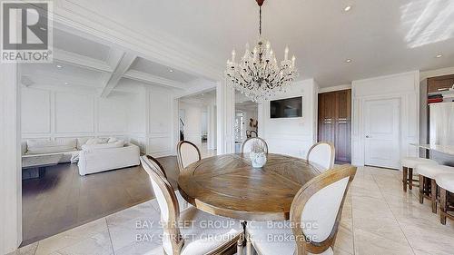 71 Manor Glen Crescent, East Gwillimbury, ON - Indoor Photo Showing Dining Room