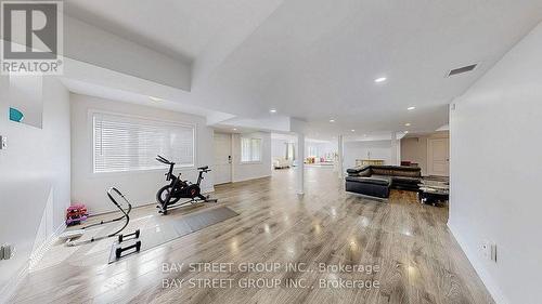 71 Manor Glen Crescent, East Gwillimbury, ON - Indoor