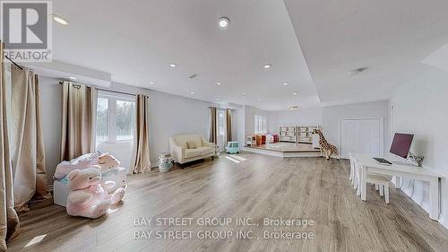 71 Manor Glen Crescent, East Gwillimbury, ON - Indoor