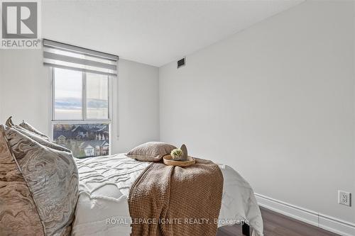 705 - 155 Hillcrest Avenue, Mississauga, ON - Indoor Photo Showing Bedroom